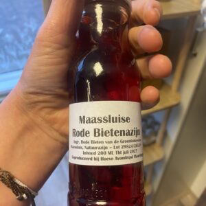 Rode bieten azijn