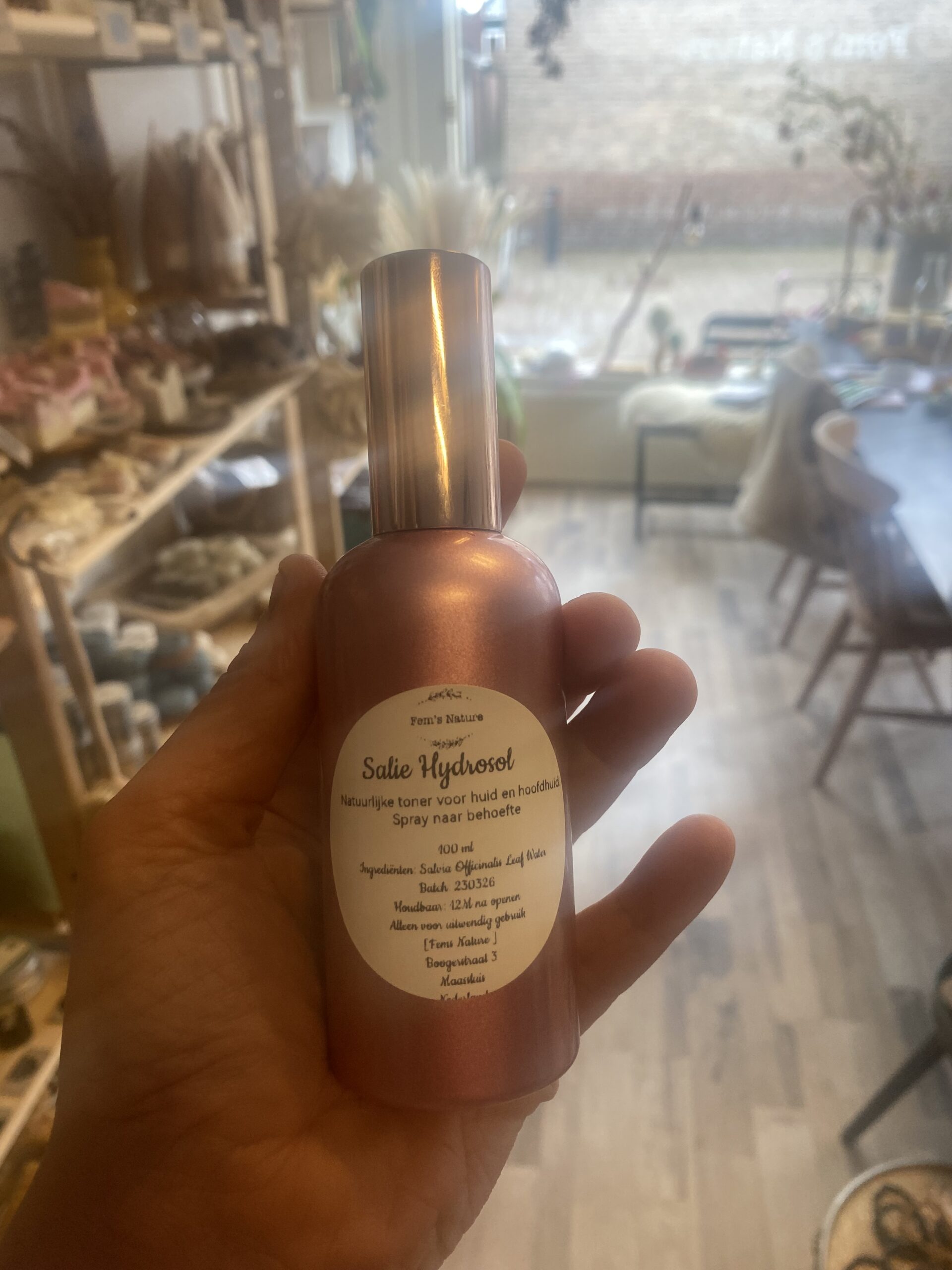 Salie hydrolaat